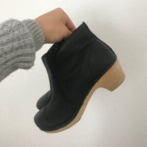 Dansko Maria - Milled Nuback Leather Black Clog, Size 36 (US 5.5-6)